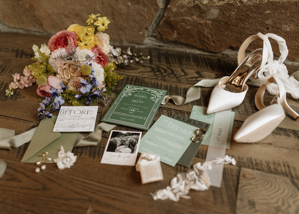 Wedding details at Black Canyon Inn in Estes Park, CO